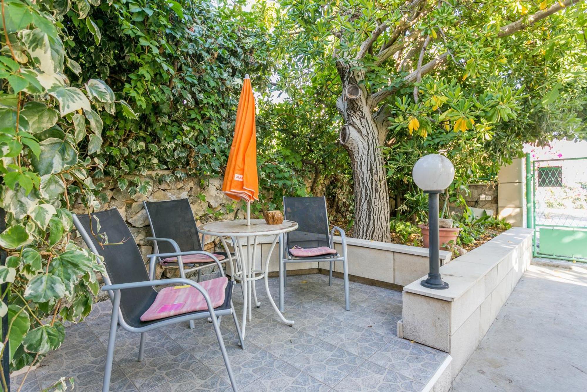 Apartments By The Sea Seget Vranjica, Trogir - 1038 エクステリア 写真