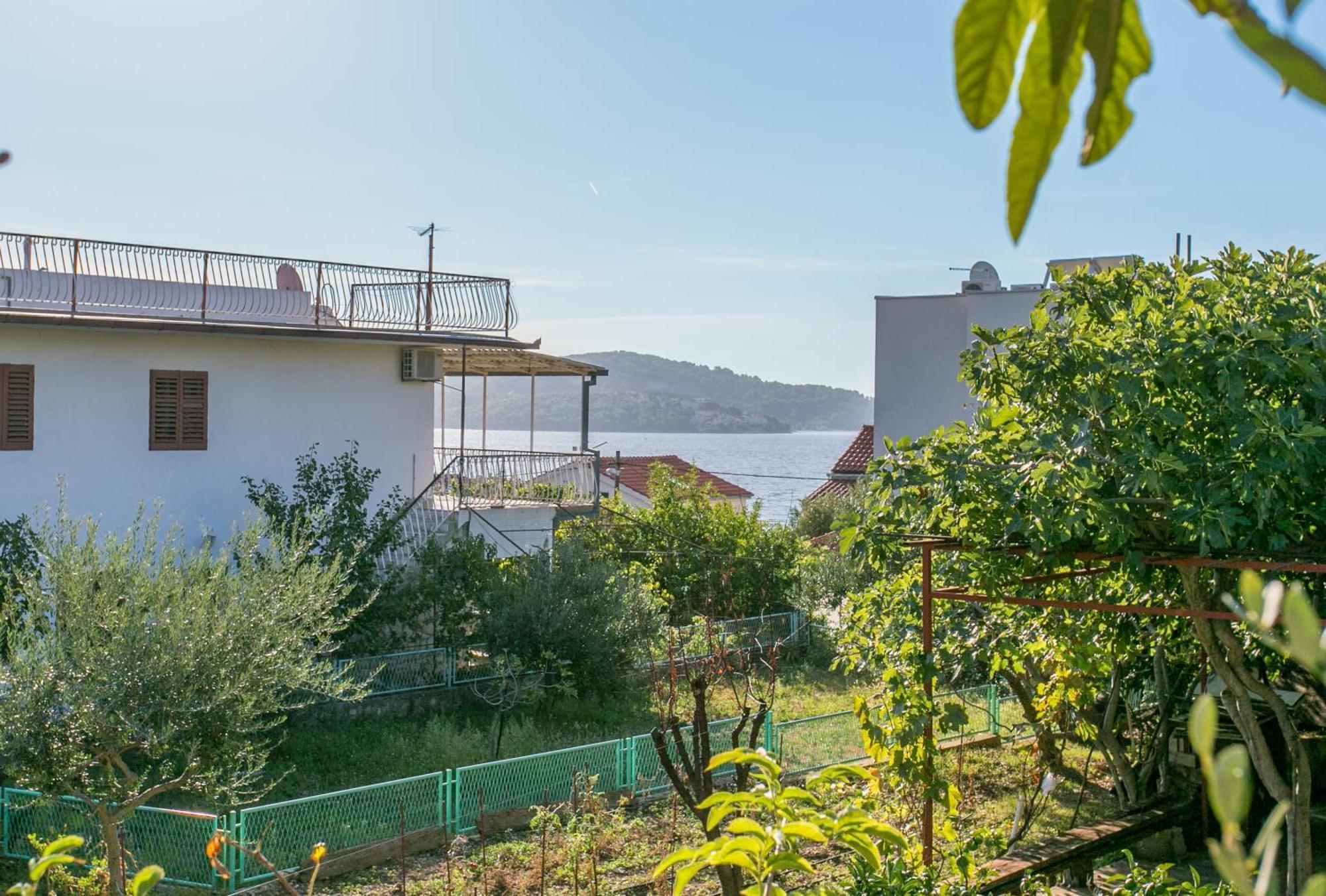 Apartments By The Sea Seget Vranjica, Trogir - 1038 エクステリア 写真